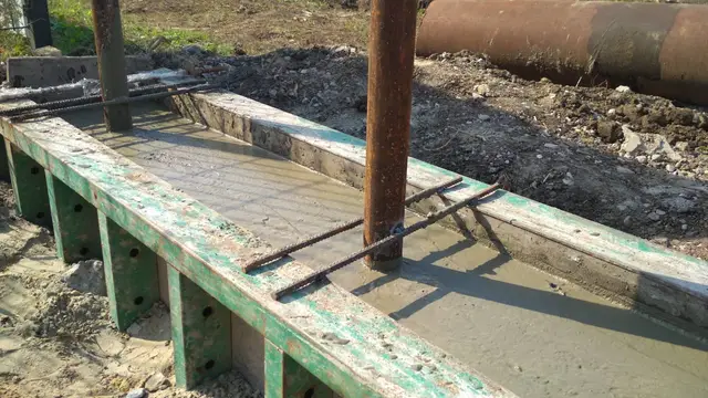 Армирование и опалубка бетонной площадки