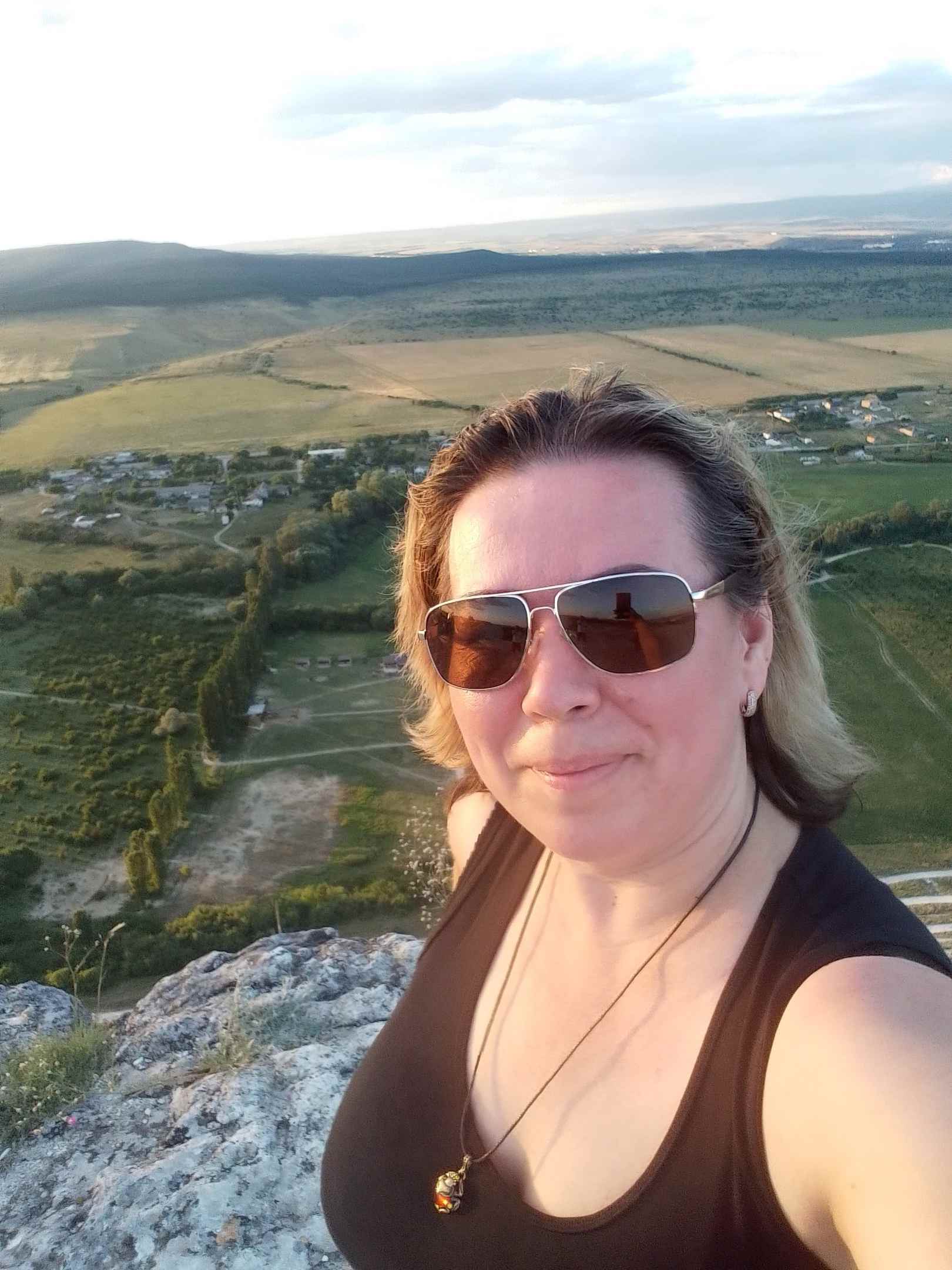 Елена Петракова