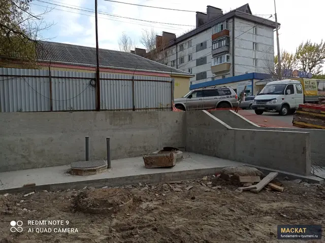 Готовая чаша фундамента под баню