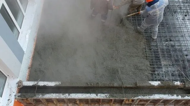 Кадр из видео: Крыльцо ЖБИ-3